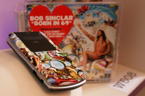Sony Ericsson W508 Bob Sinclar Edition