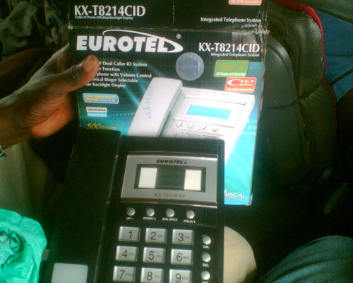 Кения: сделай бизнес на мобильных телефонных будках