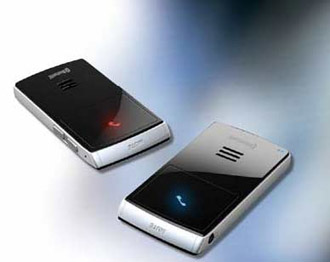 ero ENB-100 - первое в мире автомобильное Bluetooth-устройство, питающееся энергией Солнца