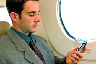 мобильный телефон в самолете