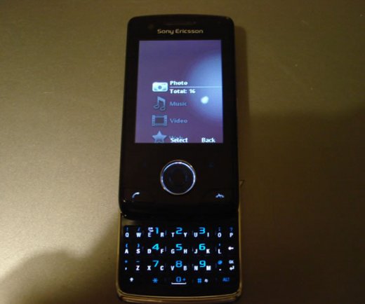 Sony Ericsson P5 или Paris